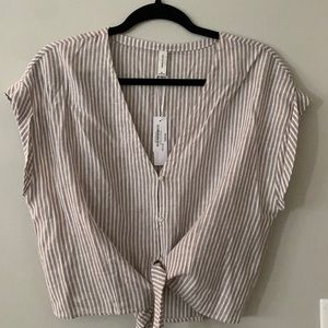 NWT Mid Cropped Front Tie